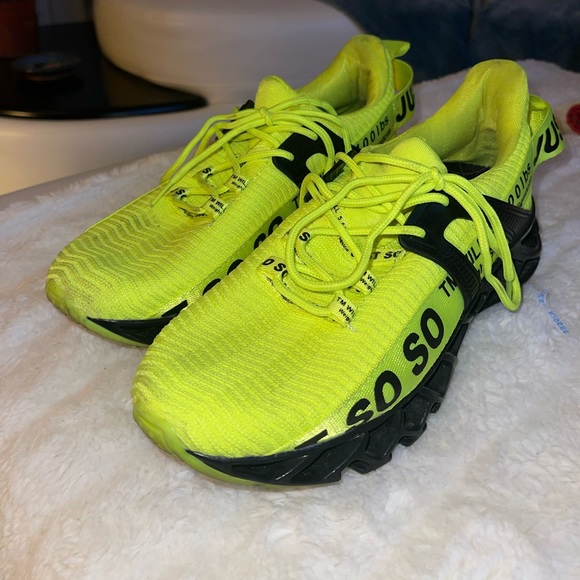 Just So So Sneakers - Picture 3 of 4